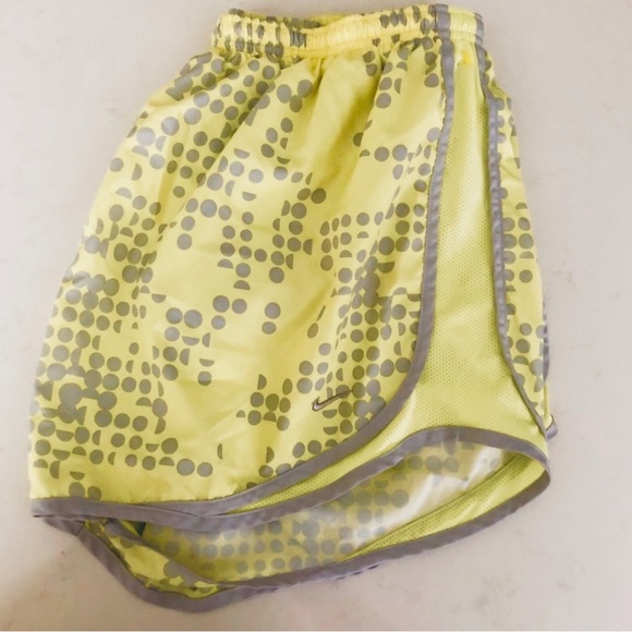 [NIKE] DRY / DRI FIT TEMPO RUNNING SHORTS - Picture 4 of 5
